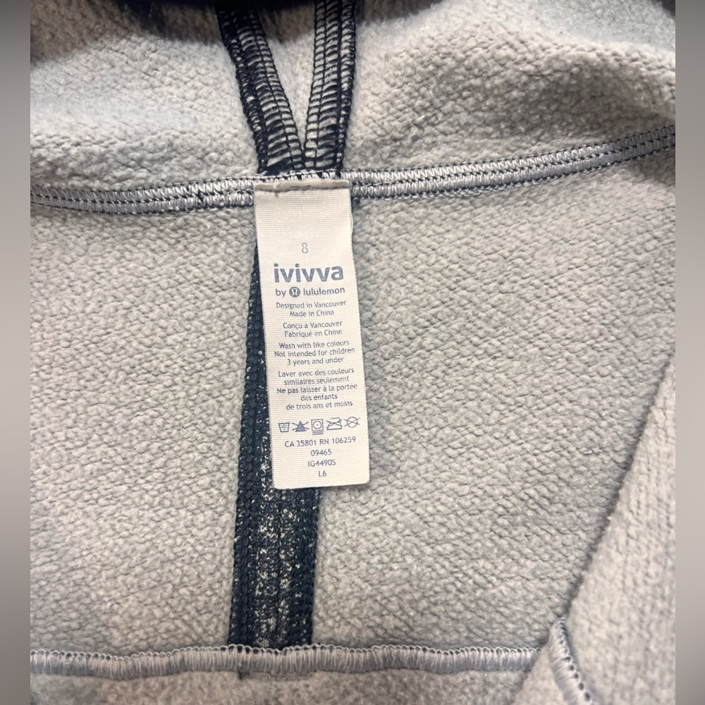 Ivivva lululemon girls size 8 zip up - Picture 2 of 8